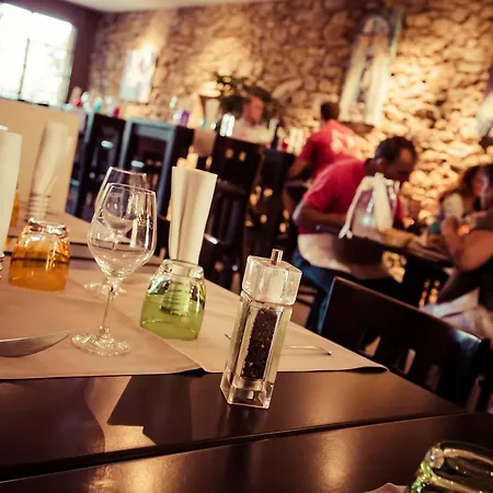 Abbaye Sylva Plana Oda ve Kahvaltı Laurens