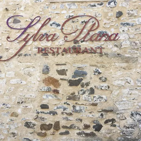 Abbaye Sylva Plana Oda ve Kahvaltı Laurens