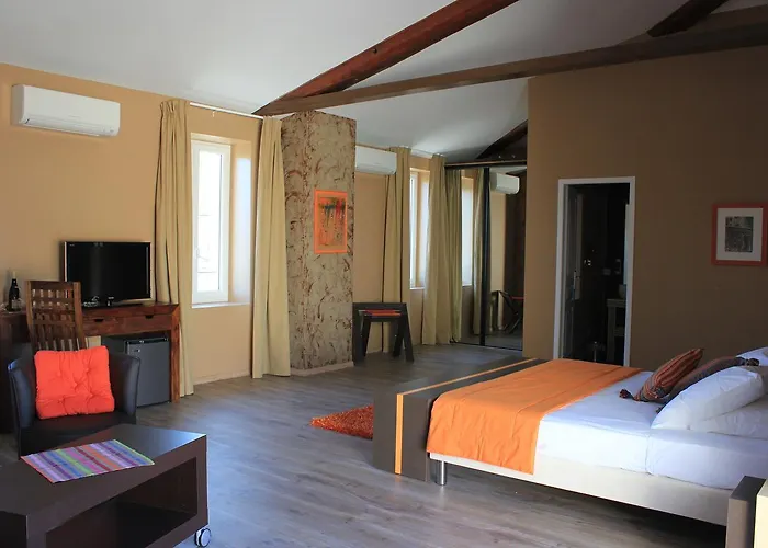 Frühstückspension Abbaye Sylva Plana 4*